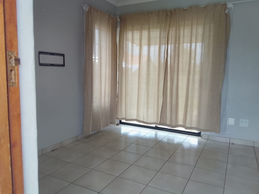 To Let 3 Bedroom Property for Rent in Waterkloof North West